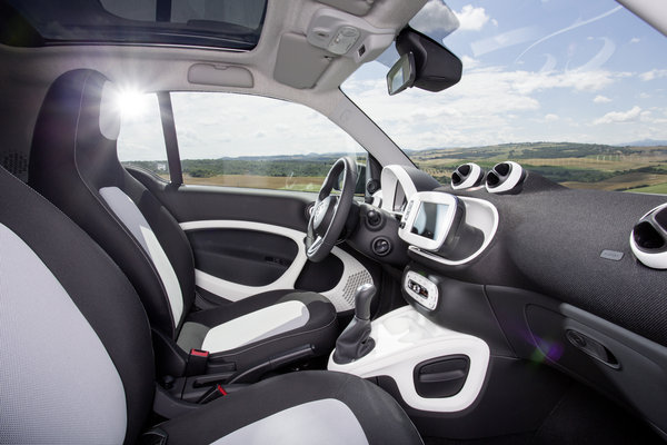 2016 Smart fortwo Interior